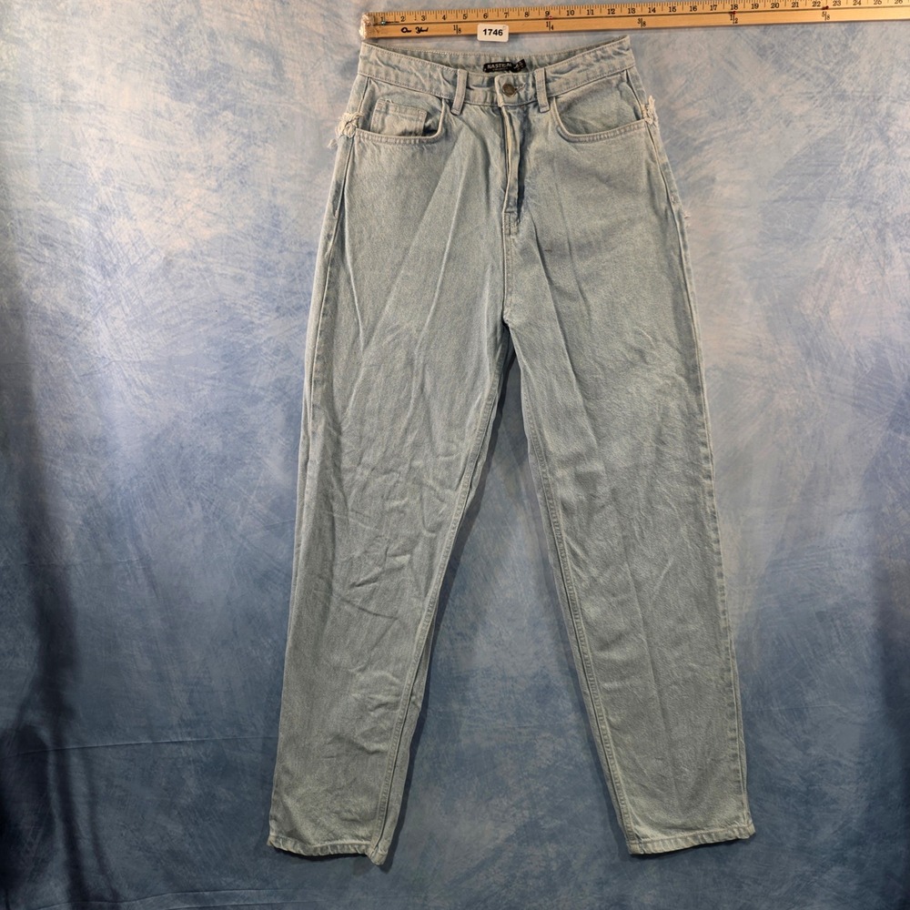 Nasty Gal Light Wash Star Distressed High Waisted Mom‎ Jeans Women Size 4 US